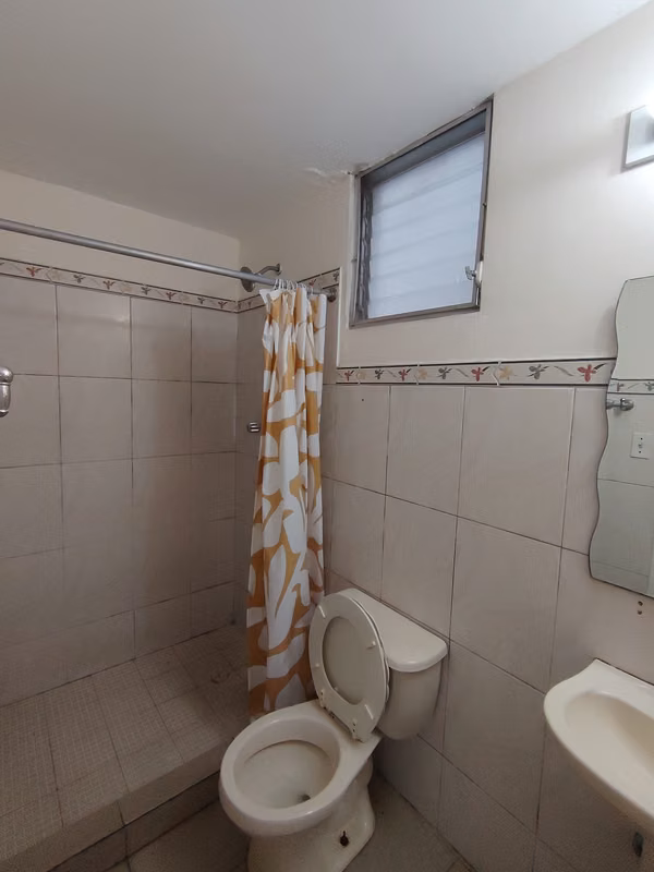 For Rent! Centrally Located and Pet-Friendly Apartment on Vía España
