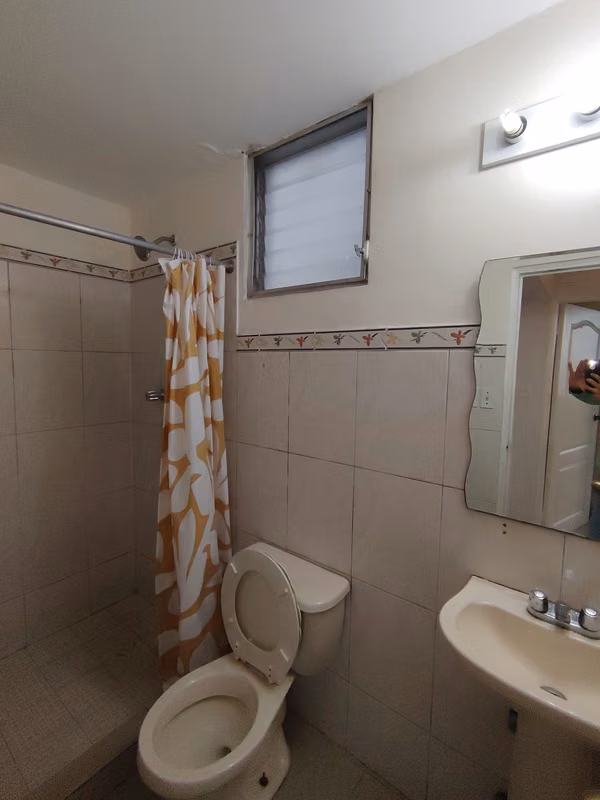 For Rent! Centrally Located and Pet-Friendly Apartment on Vía España