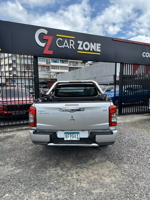 Mitsubishi L