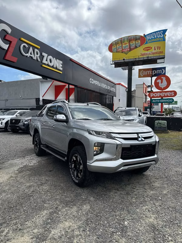 Mitsubishi L