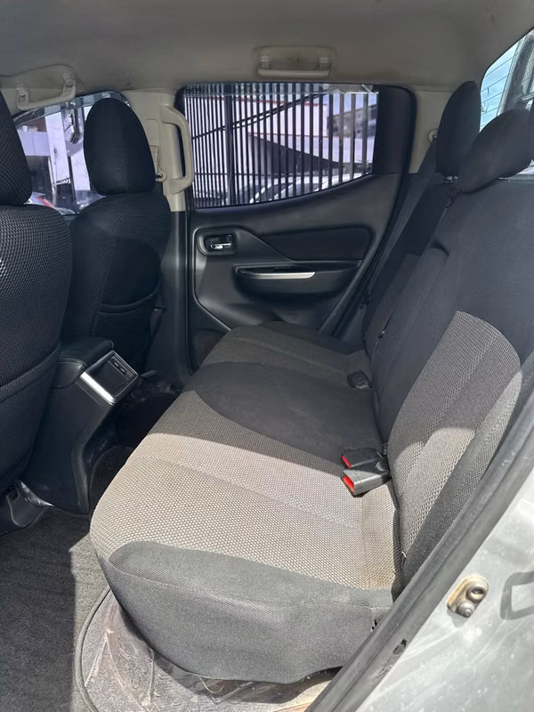 Mitsubishi L