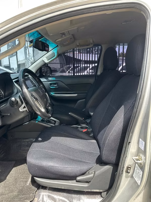 Mitsubishi L