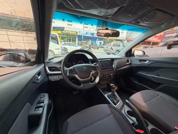 HYUNDAI ACCENT 2024 AUTOMÁTICO COMO NUEVO (SI APLICA PARA FINANCIAMIENTO) TELF