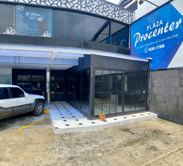 COMMERCIAL PLACE ON GROUND FLOOR - EAST COAST