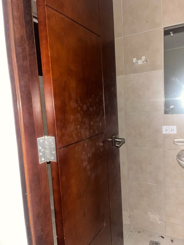 Bank sells apartment in PH Embassy Club, Clayton