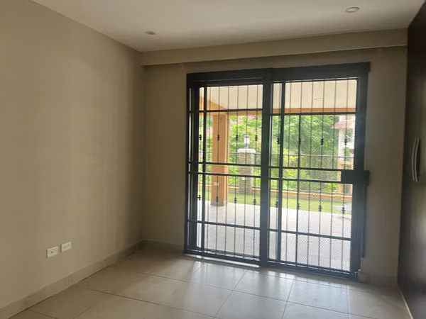 Bank sells apartment in PH Embassy Club, Clayton
