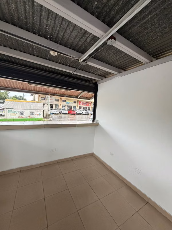 Large commercial place at the entrance of Villalobos