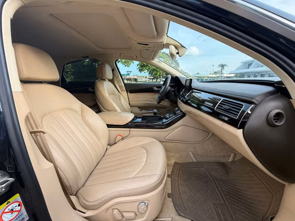 2017 AUDI A8