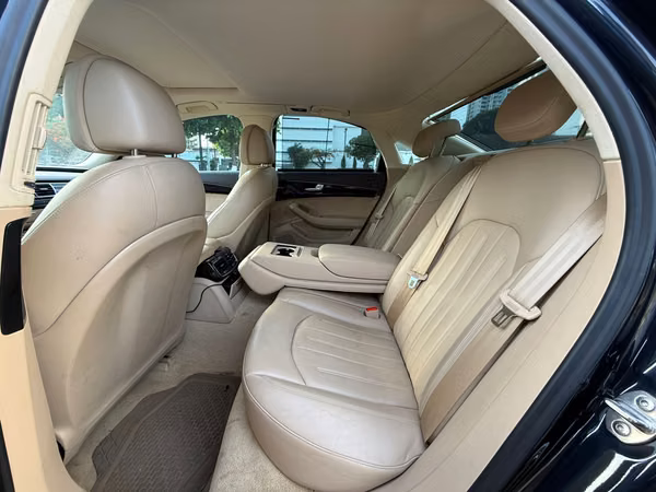 2017 AUDI A8