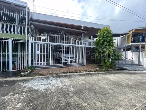 Se Vende Casa en Hato Pintado MDV26-619