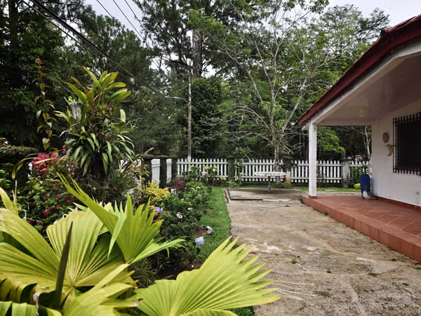 For Sale Beautyful House in Cerro Azul Las NUBES
