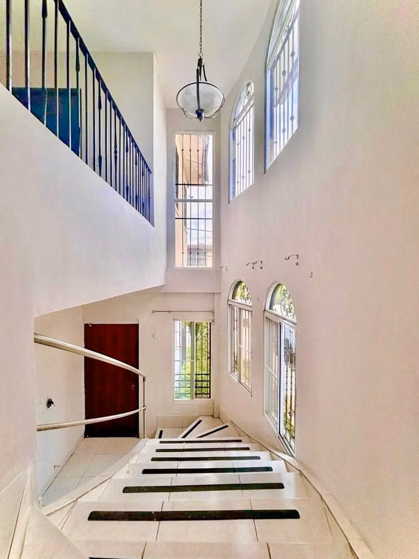 Casa en Venta en Betania | Calle sin Salida | 4 Recámaras | Debajo del Avalúo