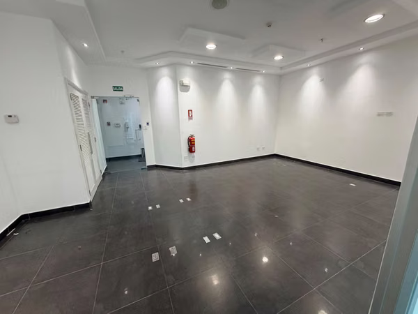 81m2 office
