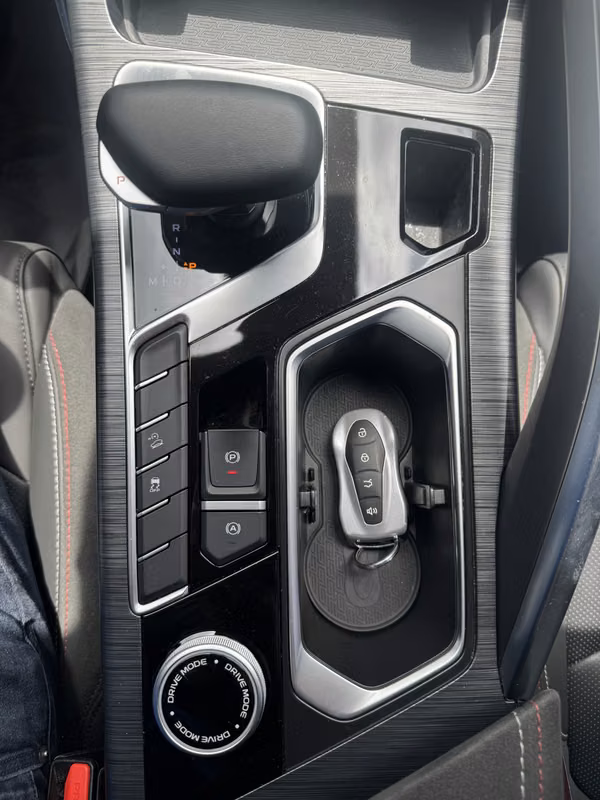 GEELY TUGUELLA 2025