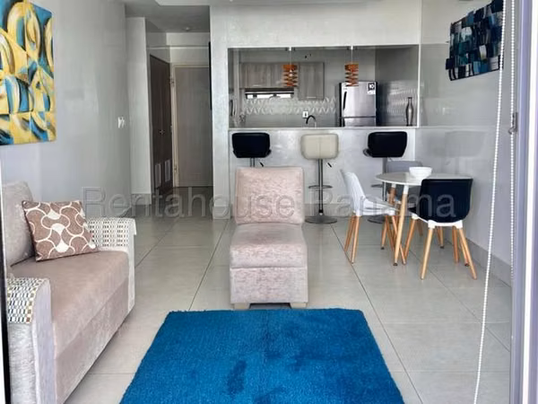 Apartment for Rent in Edison Park 27AECC196