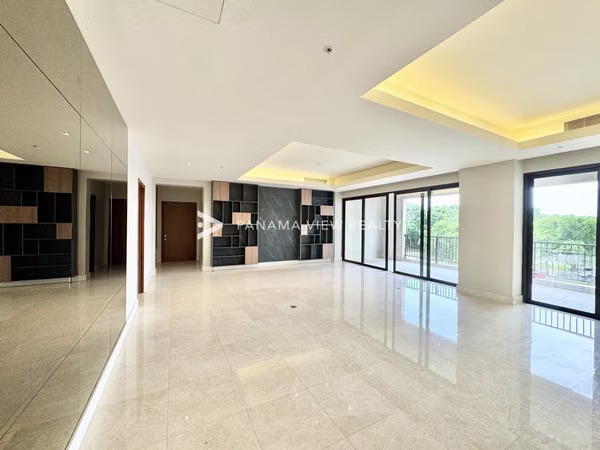 SANTA MARIA COURT - SANTA MARIA