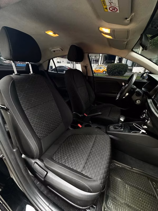 Kia Rio 2020 Automatico
