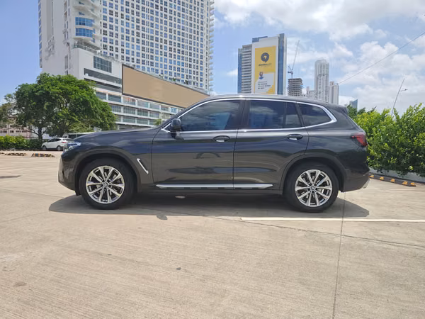 BMW X3 Xdrive30i