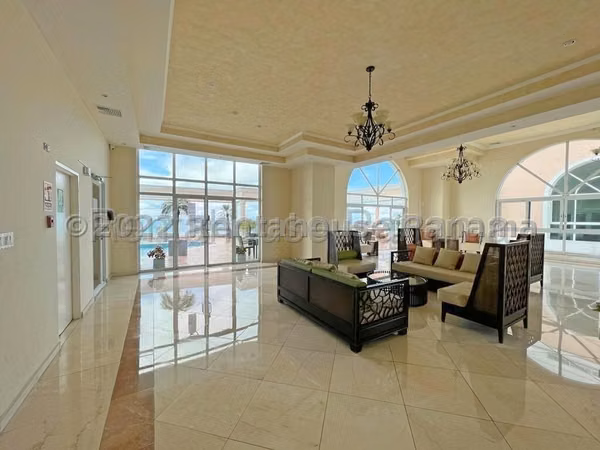 Apartment for Sale on Avenida Balboa | Vista Marina GC