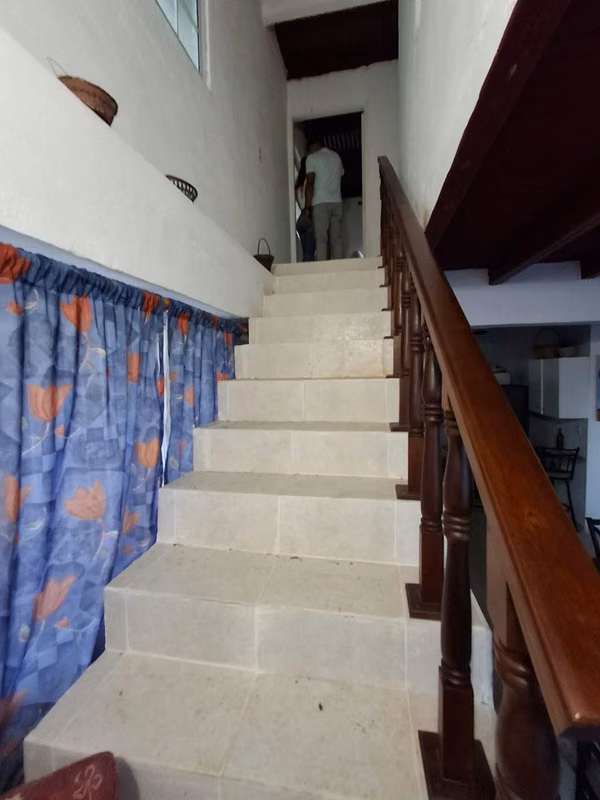 SE VENDE ACOGEDORA CASA EN LOS ALTOS DE CERRO AZUL