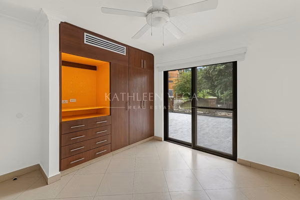 Ground-Floor Apartment at Courtyard Residences, Embassy Club