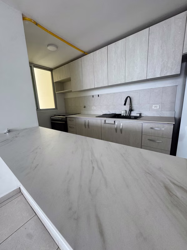 APT AAA 3R4BB2P WIDE SEMI-FURNISHED WITH VIEW TO LOVE IN SAN FRANCISCO 1450
