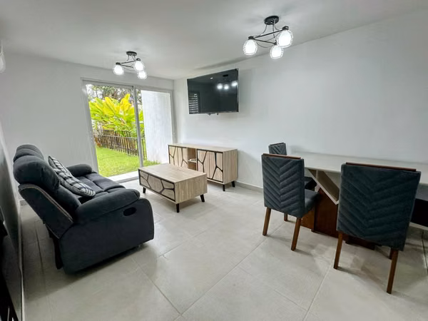 Brand New Panama Viejo Residences: 1,130 sq ft, 2 Beds, 2 Baths, 1 Parking Space