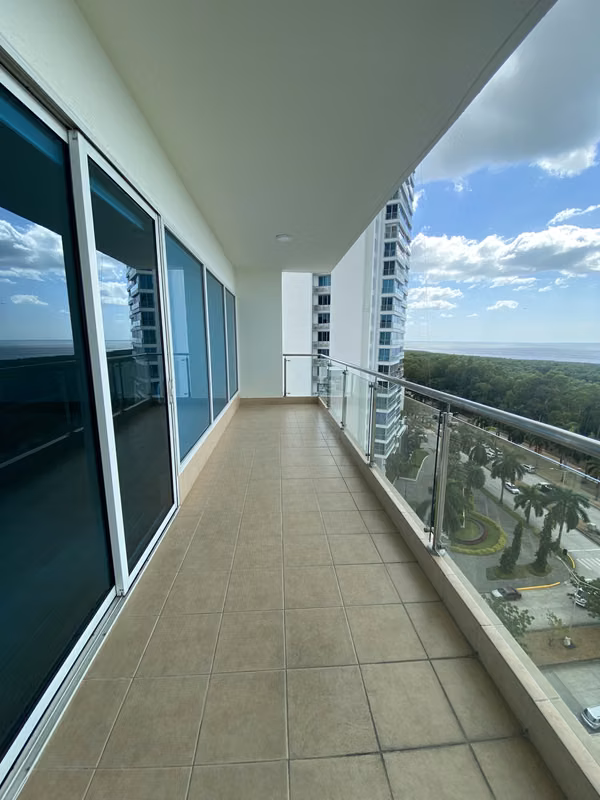 PH ZEUS – COSTA DEL ESTE – FOR RENT