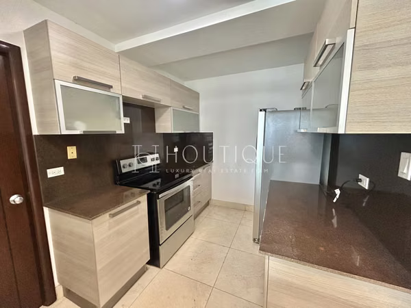 Sale of Apartment in Bella vista / Av Balboa / PH Villa of the sea