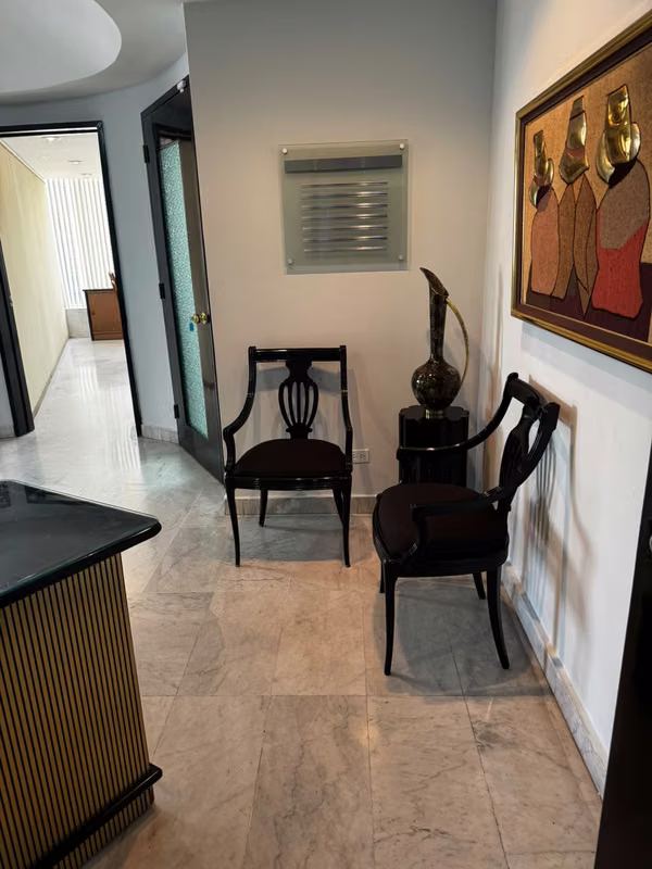 OFFICE RENTAL - BANKING AREA