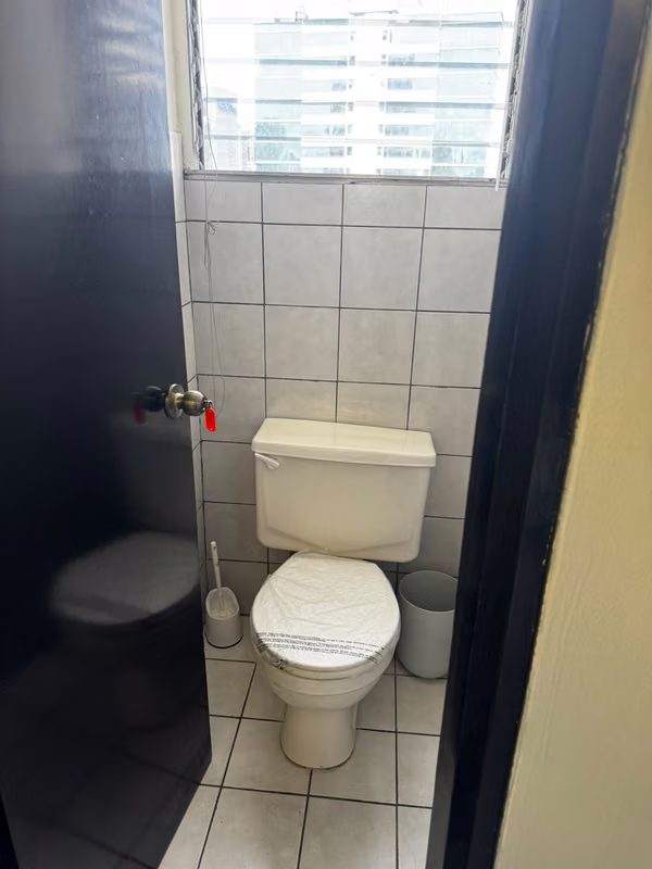 OFFICE RENTAL - BANKING AREA