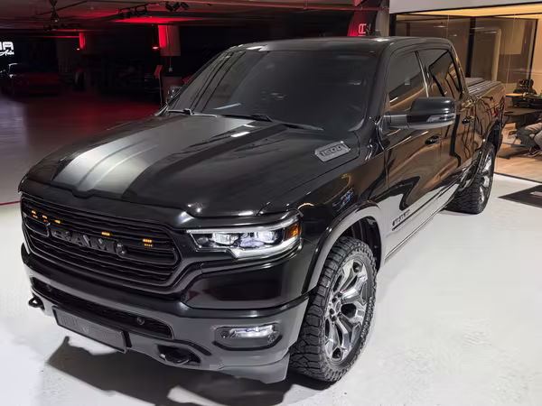 DODGE RAM 1500 LIMITED 4x4 2023