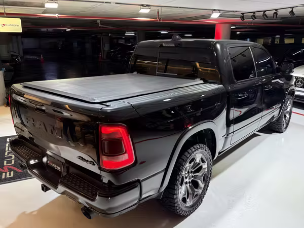DODGE RAM 1500 LIMITED 4x4 2023