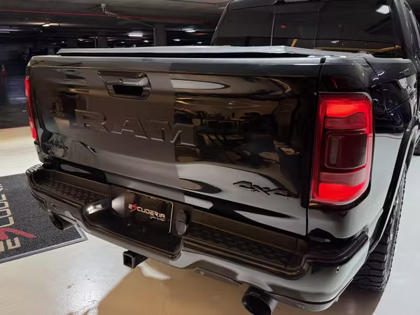 DODGE RAM 1500 LIMITED 4x4 2023