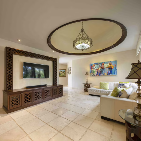 GOOD ADVENTI- BEACH HOUSE - RENTAL