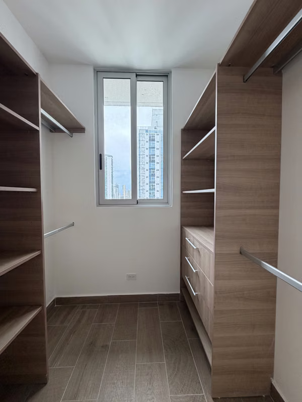 Sale of Apartment in Bella Vista a premiere