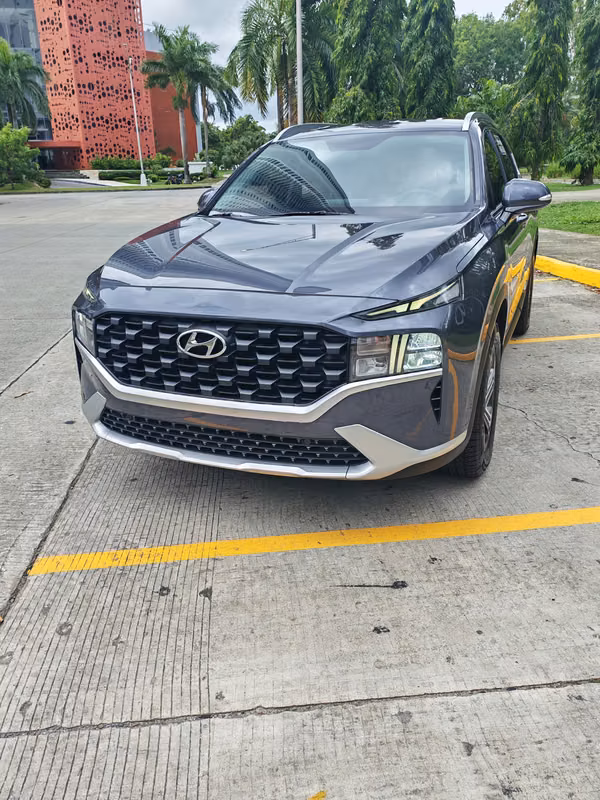 Vendo Hyundai Santa Fe 20222