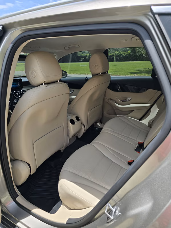 Mercedes-Benz GLC 200 | 2022 | 33,000 kms | Único Dueño