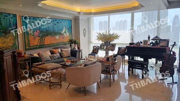 Sale of Apartment in Punta Pacifica Peninsula