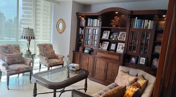 Sale of Apartment in Punta Pacifica Peninsula