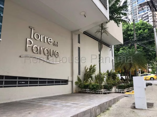 Apartment for rent in PH Torre del Parque 27LRL297