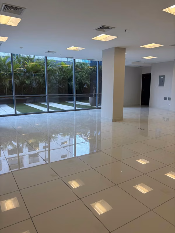 125 m² Office for Rent on Boulevard Costa del Este