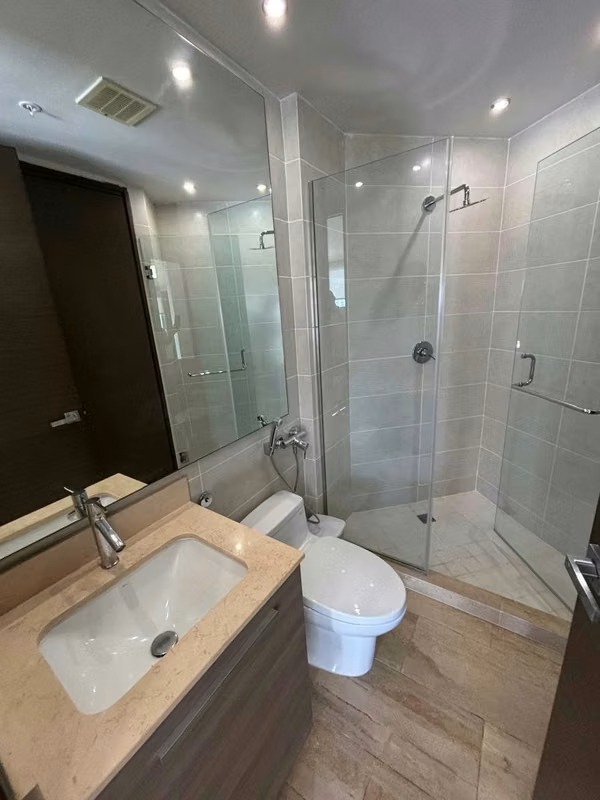 THE REGENT FURNISHED