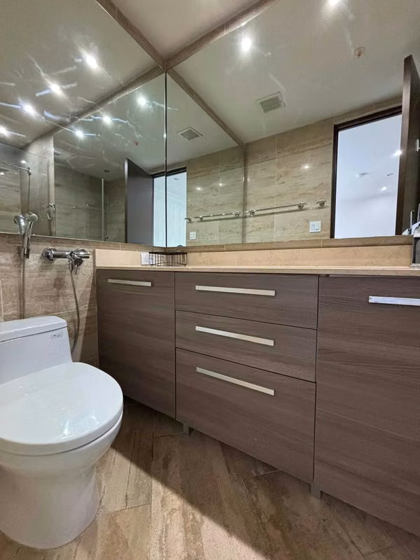 THE REGENT FURNISHED