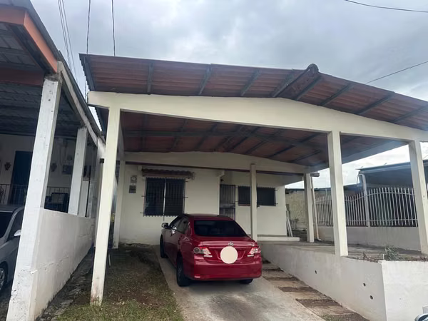 Rental House in Altos de Cerro Viento VACIA