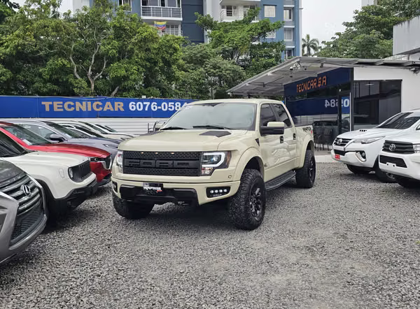 FORD F-150 RAPTOR SVT 4X4