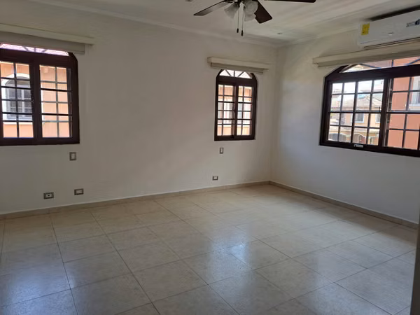 Duplex House for Rent in Residencial El Doral – Costa Sur