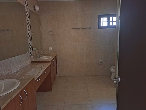 Duplex House for Rent in Residencial El Doral – Costa Sur