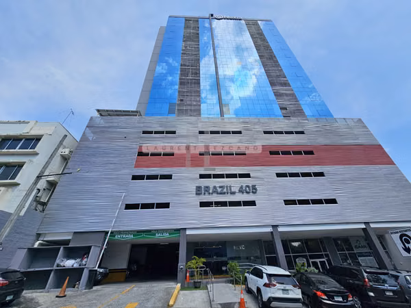 Venta de Oficina en P.H. Brazil 405. Haga una oferta