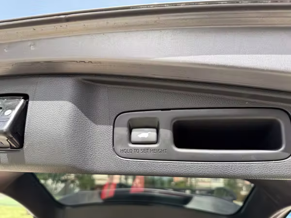 HONDA CR-V 2019 AWD · SUNROOF · LEATHER · ONE OWNER MC002